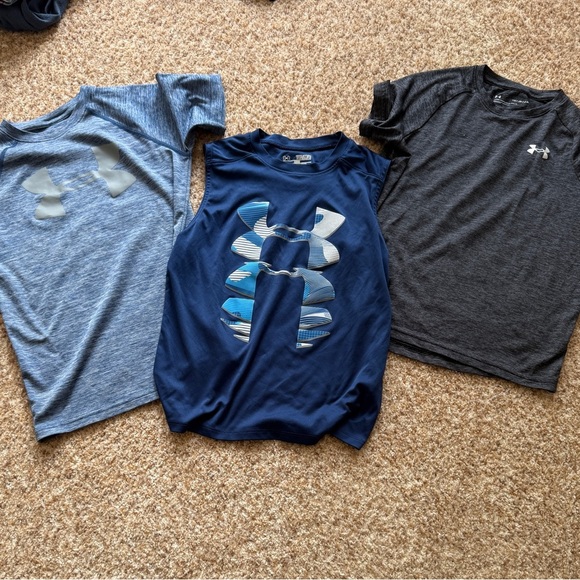 Under Armour T Shirt Boys Youth Size Medium - Picture 1 of 4